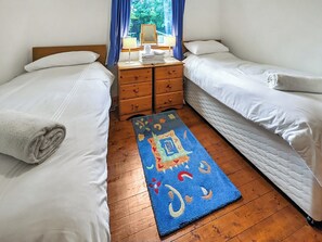 2 bedrooms, WiFi, bed sheets