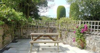 Cosy end of terrace accommodation situated right on the heritage coastline.