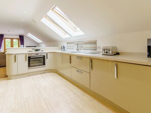 Dishwasher, highchair
