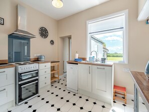 Diskmaskin och barnstol