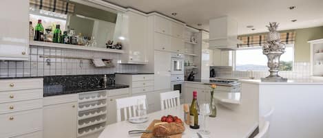 Geschirrspüler, Hochstuhl