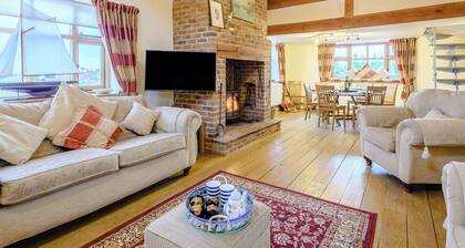 4 bedroom accommodation in Wells-next-the-Sea