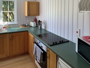 High chair - 1 bedroom accommodation in Burgate, near Fordingbridge (Burgate, near Fordingbridge)