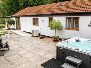 Terrace/patio - 1 bedroom accommodation in Boughton, near Downham Market (Boughton, near Downham Market)