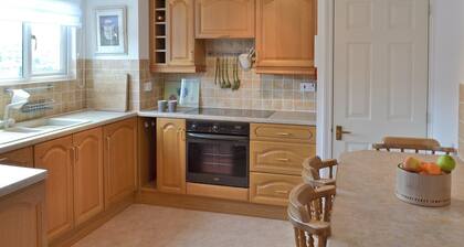 3 bedroom accommodation in Wroxham