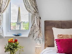 4 bedrooms, free WiFi, bed sheets
