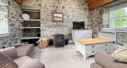 Glacour Studio Cottage