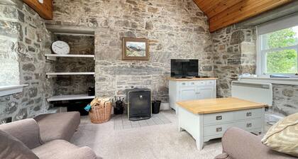 Glacour Studio Cottage