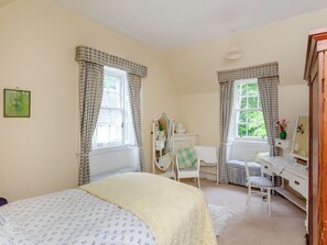 3 bedrooms, free WiFi, bed sheets