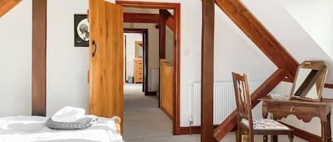 3 chambres, Wi-Fi gratuit, draps fournis