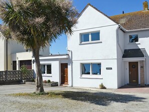 Exterior - 1 bedroom accommodation in Padstow (Padstow)