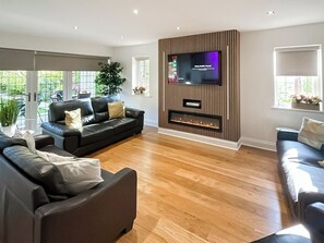 Interior - 6 bedroom accommodation in Singleton, near Poulton-le-Fylde (Singleton, near Poulton-le-Fylde)