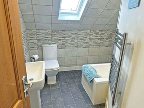 Towels - 2 bedroom accommodation in Kingsland, near Leominster (Kingsland, near Leominster)