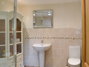 Towels - 3 bedroom accommodation in Welton-le-Marsh, near Spilsby (Welton-le-Marsh, near Spilsby)