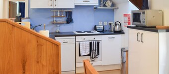 2 bedroom accommodation in Westerdale, near Castleton