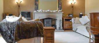 4 bedroom accommodation in Mickleton, near Middleton-in-Teesdale