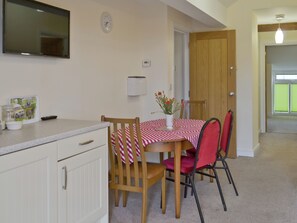 Dining - 2 bedroom accommodation in Chipshop, near Tavistock (Chipshop, near Tavistock)