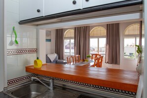 Fridge, microwave, dishwasher, coffee/tea maker - Silvia - Rooftop terrace, sea view, beach apartment, perfect location (Torremolinos)