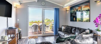 2 bedroom accommodation in Dinas, near Fishguard