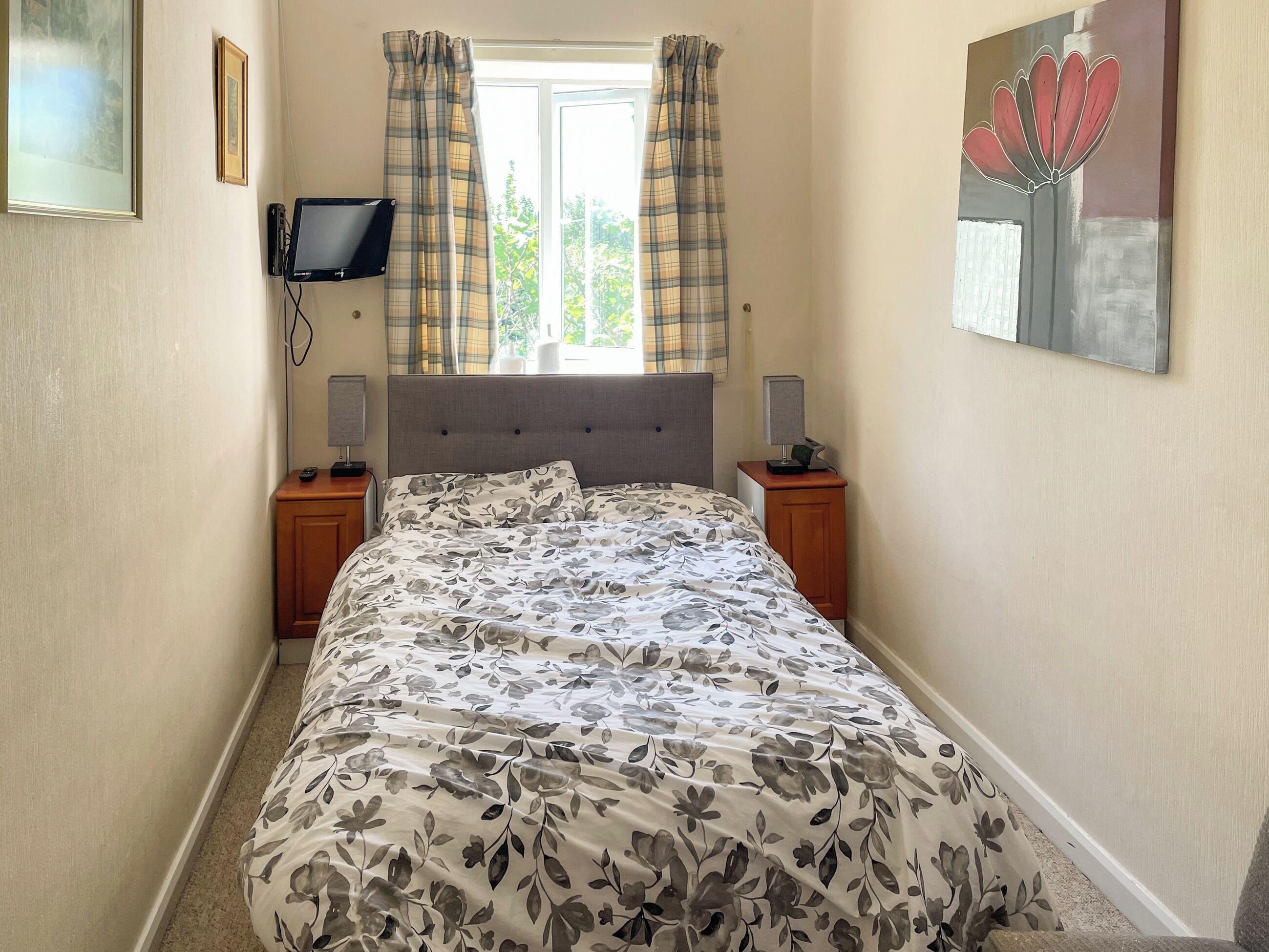 4 bedrooms, free WiFi, bed sheets