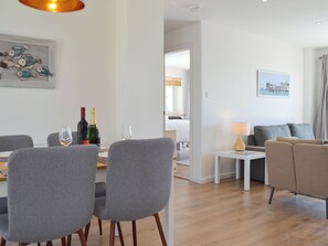 Interior - 2 bedroom accommodation in Hayling Island (Hayling Island)