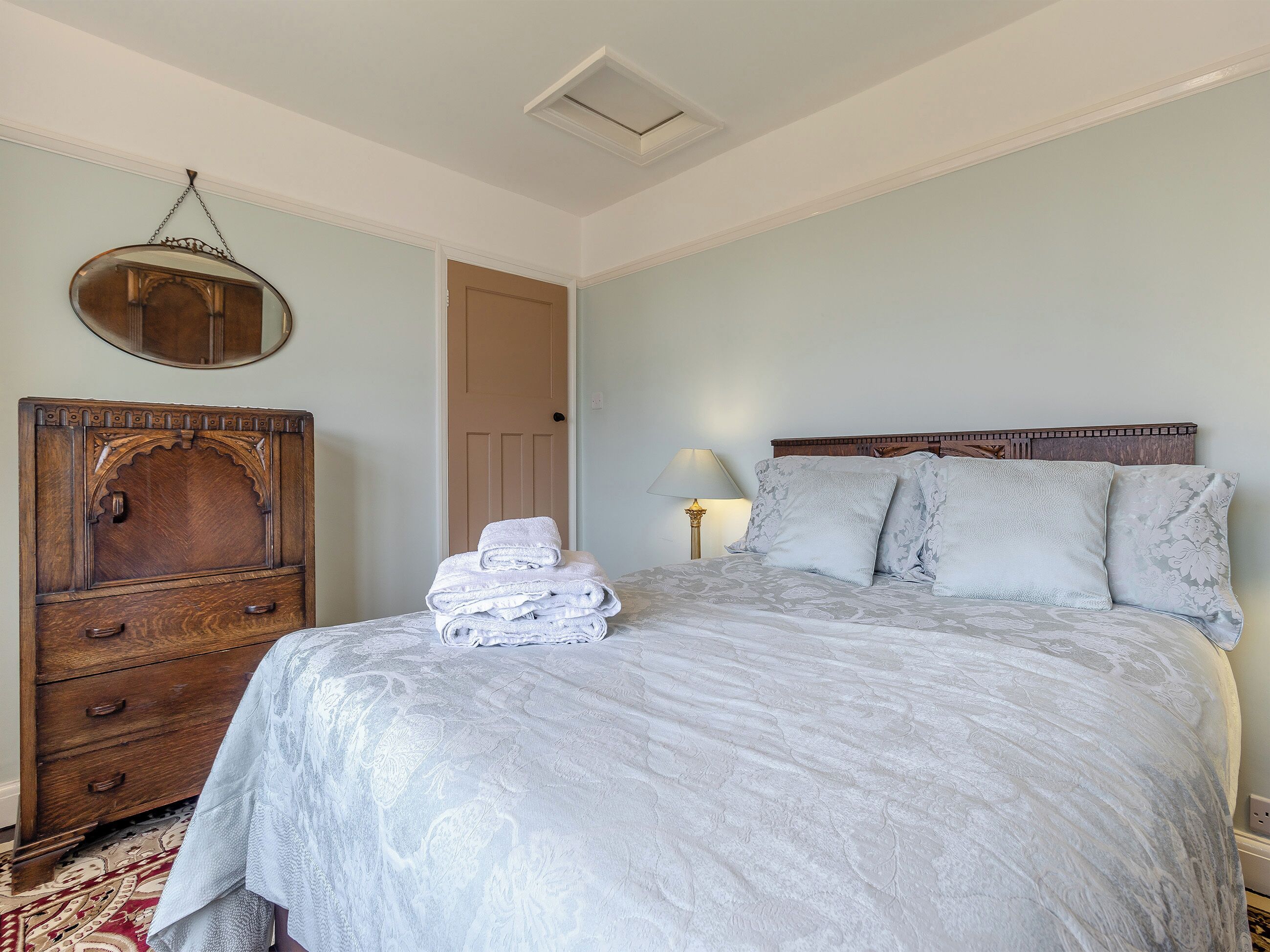 3 bedrooms, free WiFi, bed sheets