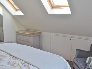 1 bedroom, free WiFi, bed sheets - 1 bedroom accommodation in Felpham, near Bognor Regis (Felpham, near Bognor Regis)