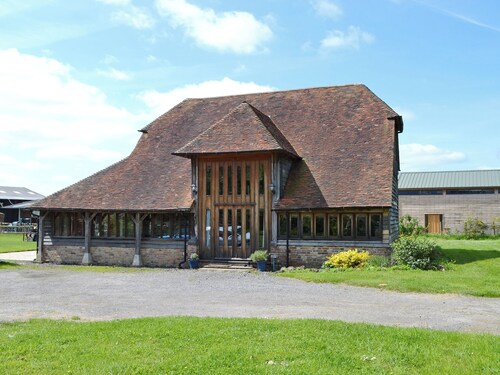 3 bedroom accommodation in Smarden, near Ashford