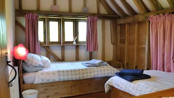 3 quartos, Wi-Fi de cortesia, roupa de cama