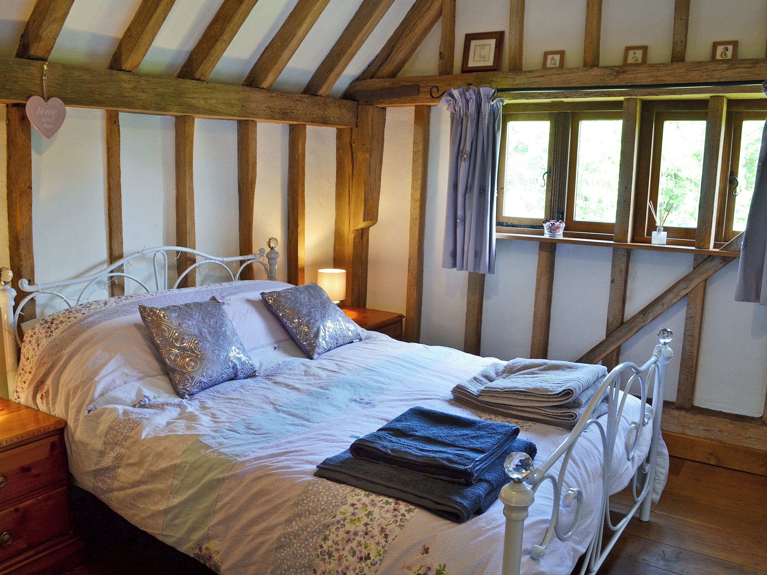 3 quartos, Wi-Fi de cortesia, roupa de cama