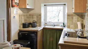 Dishwasher, cookware/dishes/utensils