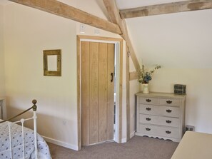 1 slaapkamer, een strijkplank/strijkijzer, gratis wifi