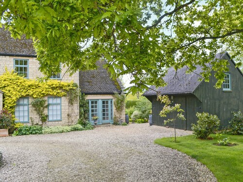 1 bedroom accommodation in Todenham, near Moreton-in-Marsh