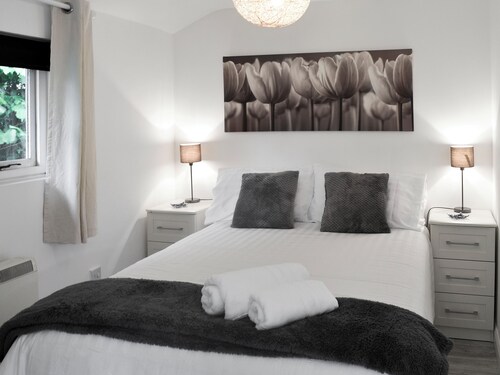 3 bedroom accommodation in Bilsington, near Ashford