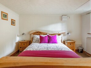 1 bedroom, free WiFi, bed sheets - 1 bedroom accommodation in Whitecroft, Forest of Dean (Whitecroft, Forest of Dean)