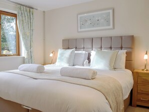 2 quartos, Wi-Fi de cortesia, roupa de cama