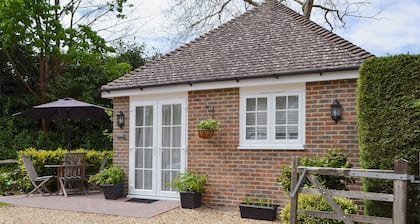 1 bedroom accommodation in Cuckfield, near Haywards Heath