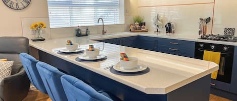 Dishwasher, freezer