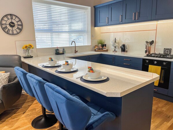 Dishwasher, freezer