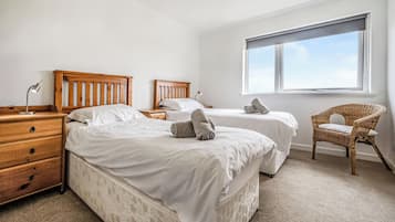 4 bedrooms, free WiFi, bed sheets