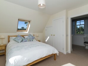 2 室のベッドルーム、WiFi (無料)、ベッドシーツ