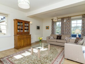 Fireplace, DVD player