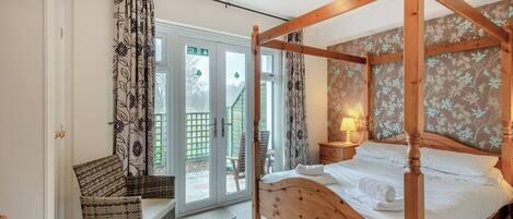 1 bedroom, free WiFi, bed sheets