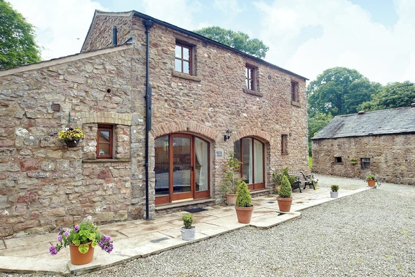Exterior | Granary Cottages - The Hay Loft, Bleatarn, nr. Kirkby Stephen