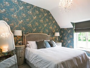 4 bedrooms, free WiFi, bed sheets - 4 bedroom accommodation in Settrington, near Malton (Settrington, near Malton)