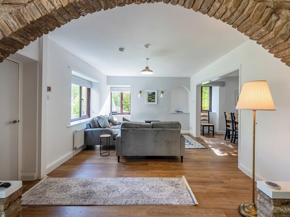 Living area - 4 bedroom accommodation in Hawes (Hawes)