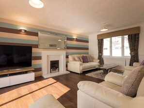 Living area - 6 bedroom accommodation in Skegness (Skegness)