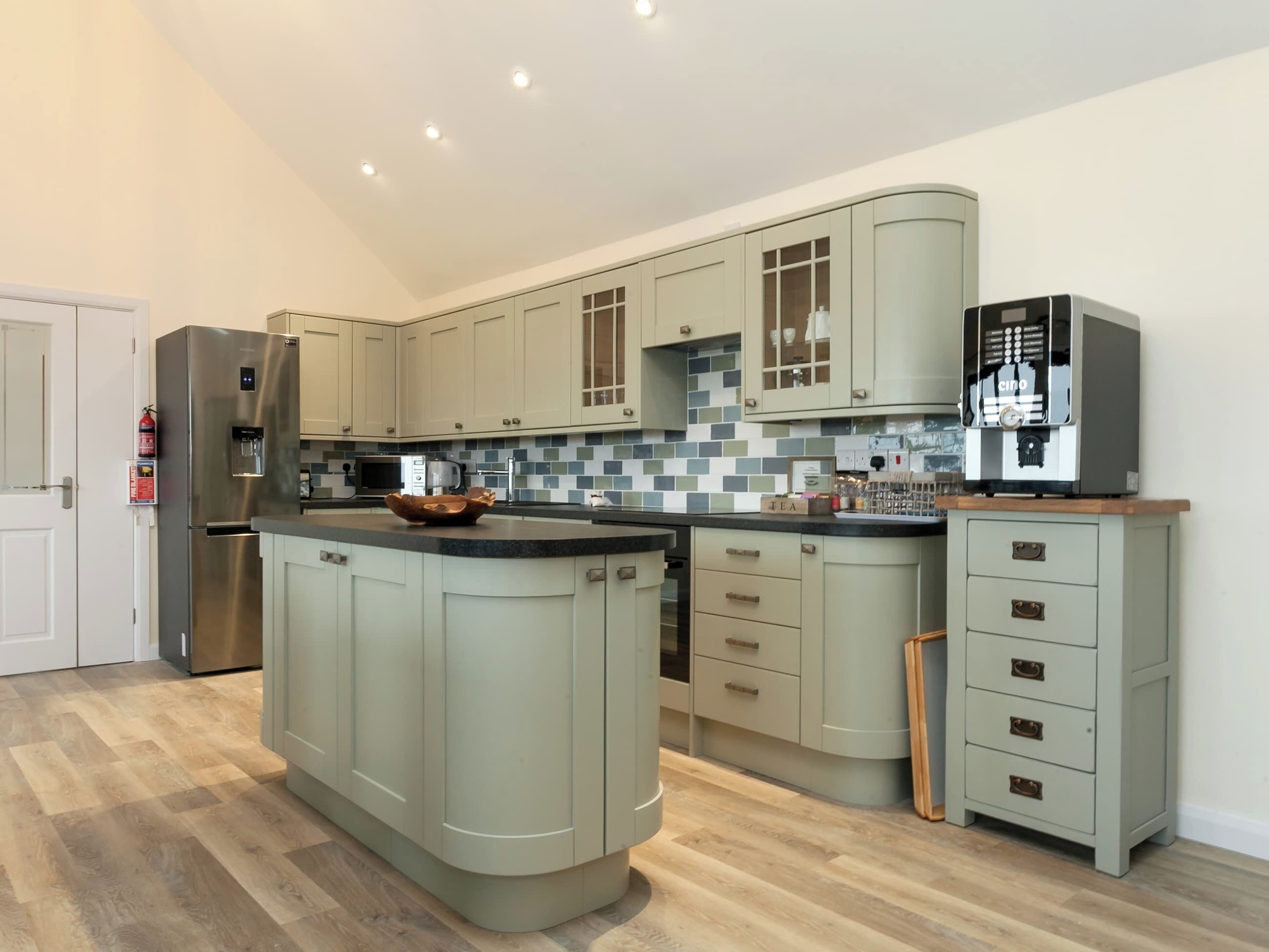 Lave-vaisselle, chaise haute