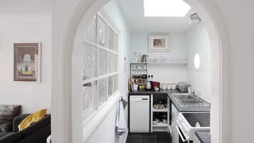 Dishwasher, highchair