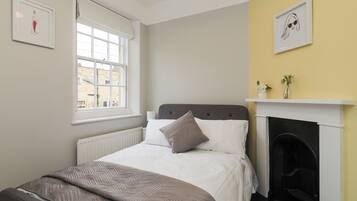 3 bedrooms, free WiFi, bed sheets